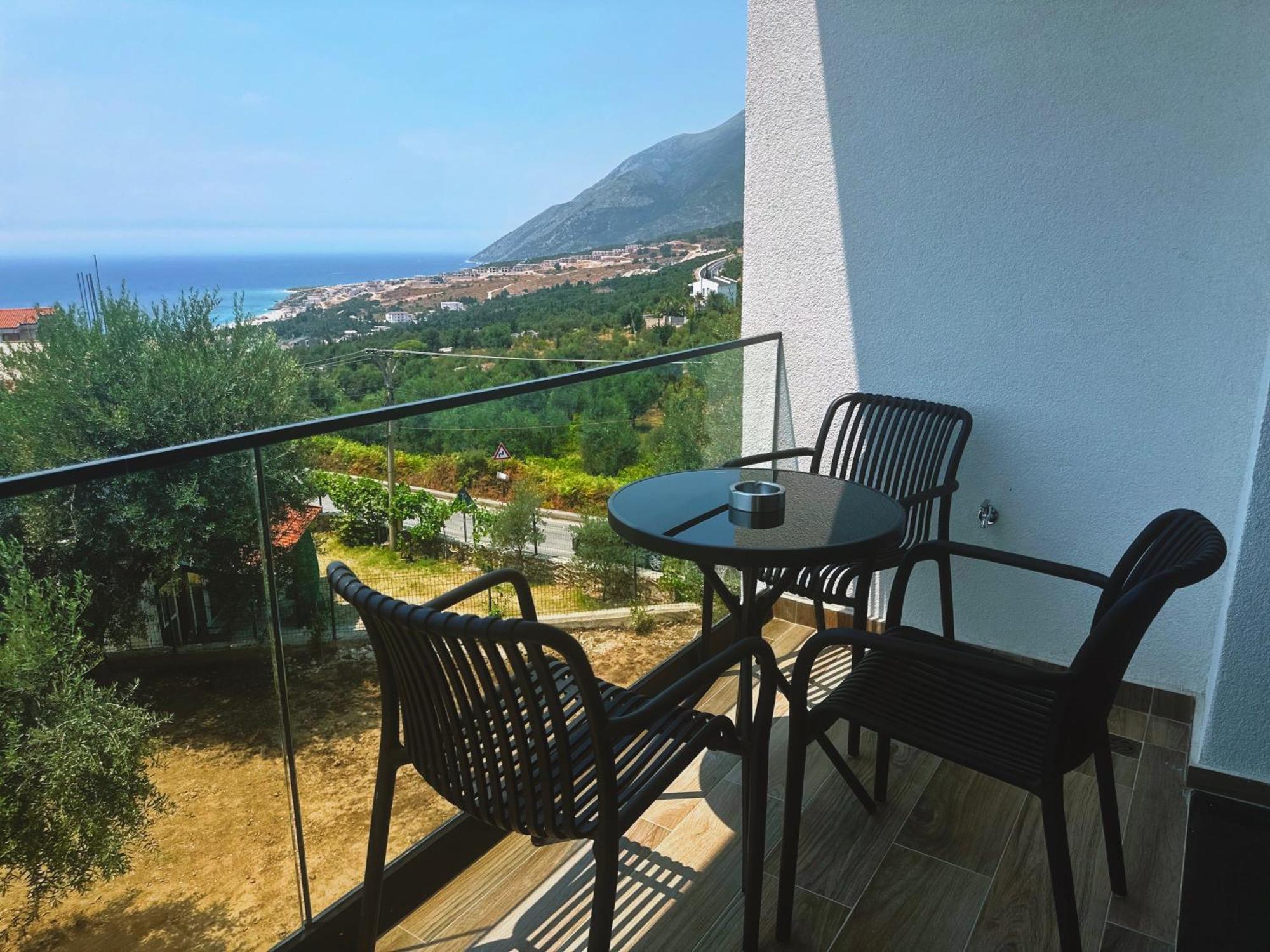 Hotel Vila 19 Dhermi Exterior photo
