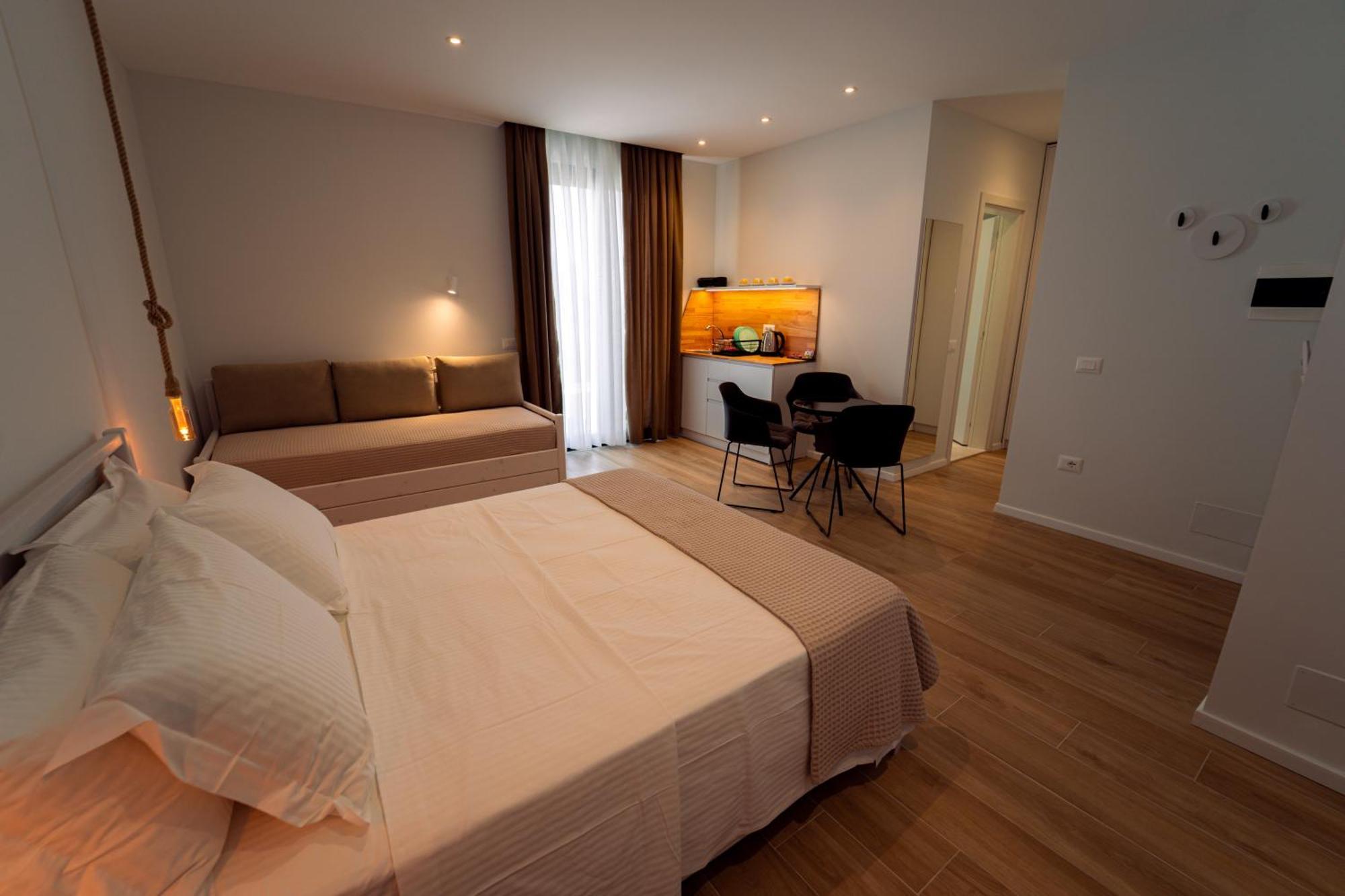 Hotel Vila 19 Dhermi Exterior photo