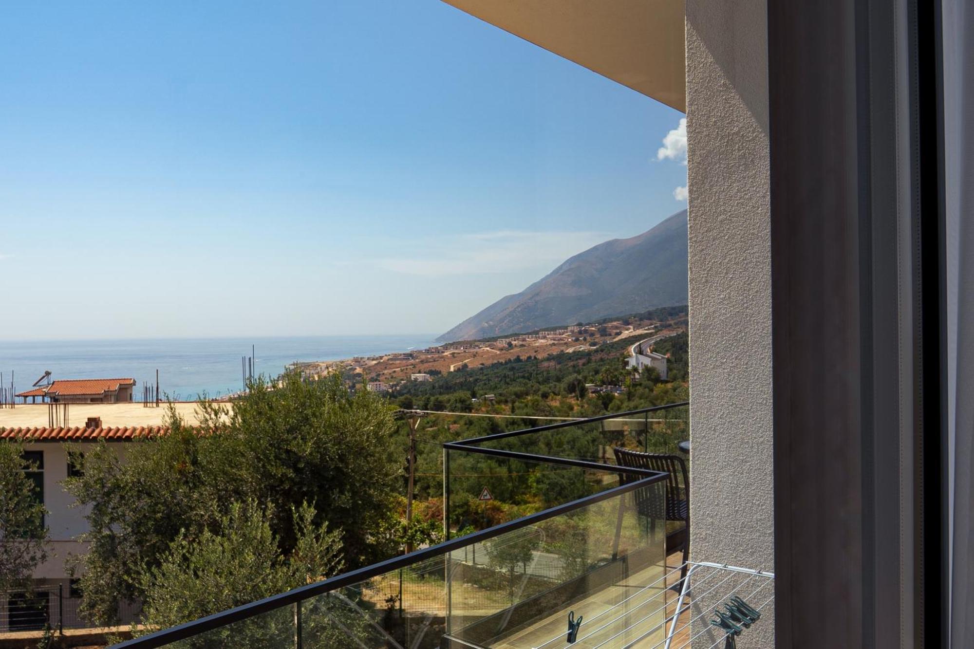 Hotel Vila 19 Dhermi Exterior photo