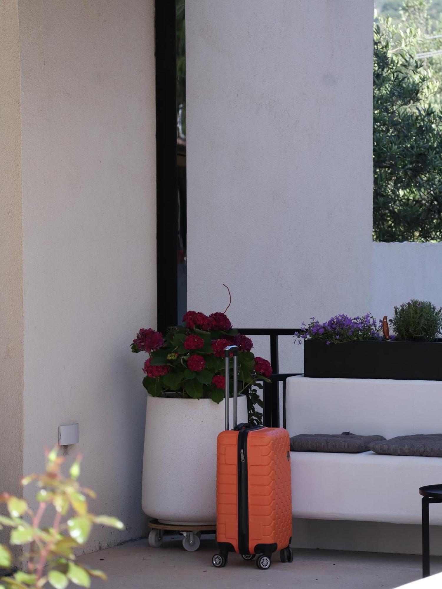 Hotel Vila 19 Dhermi Exterior photo